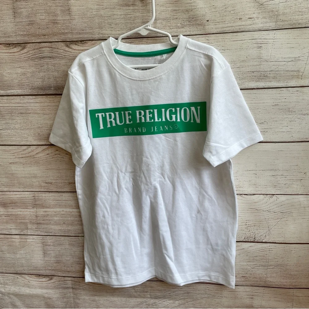 NEW WITHOUT TAGS TRUE RELIGION CARGO JOGGERS‎ AND TSHIRT SET
